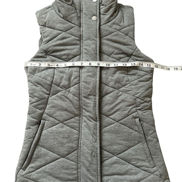 ATHLETA Women's Quilted Gray Vest size XXS - Picture 2 of 6